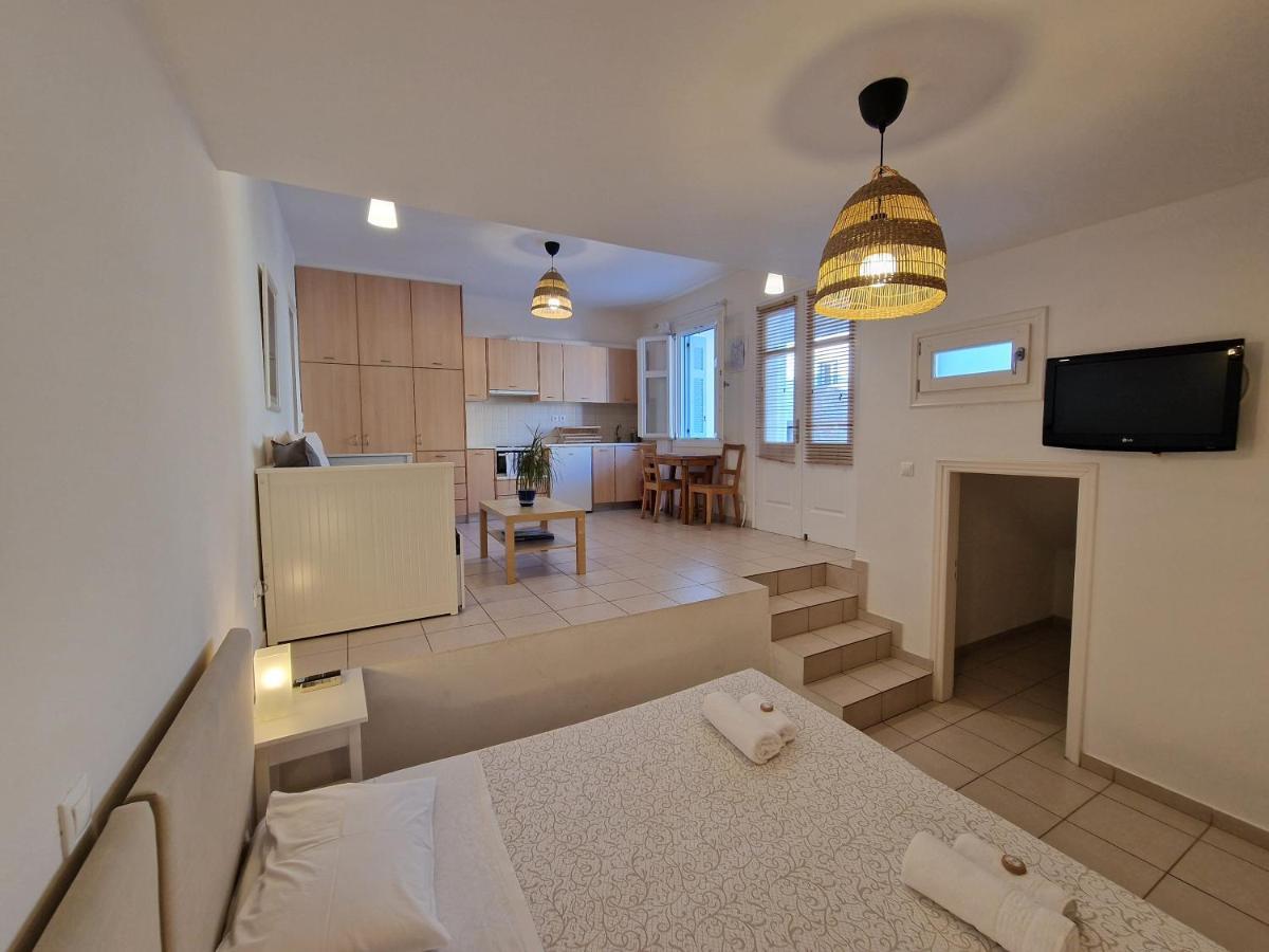 Karaoulanis Apartments Ándros Extérieur photo